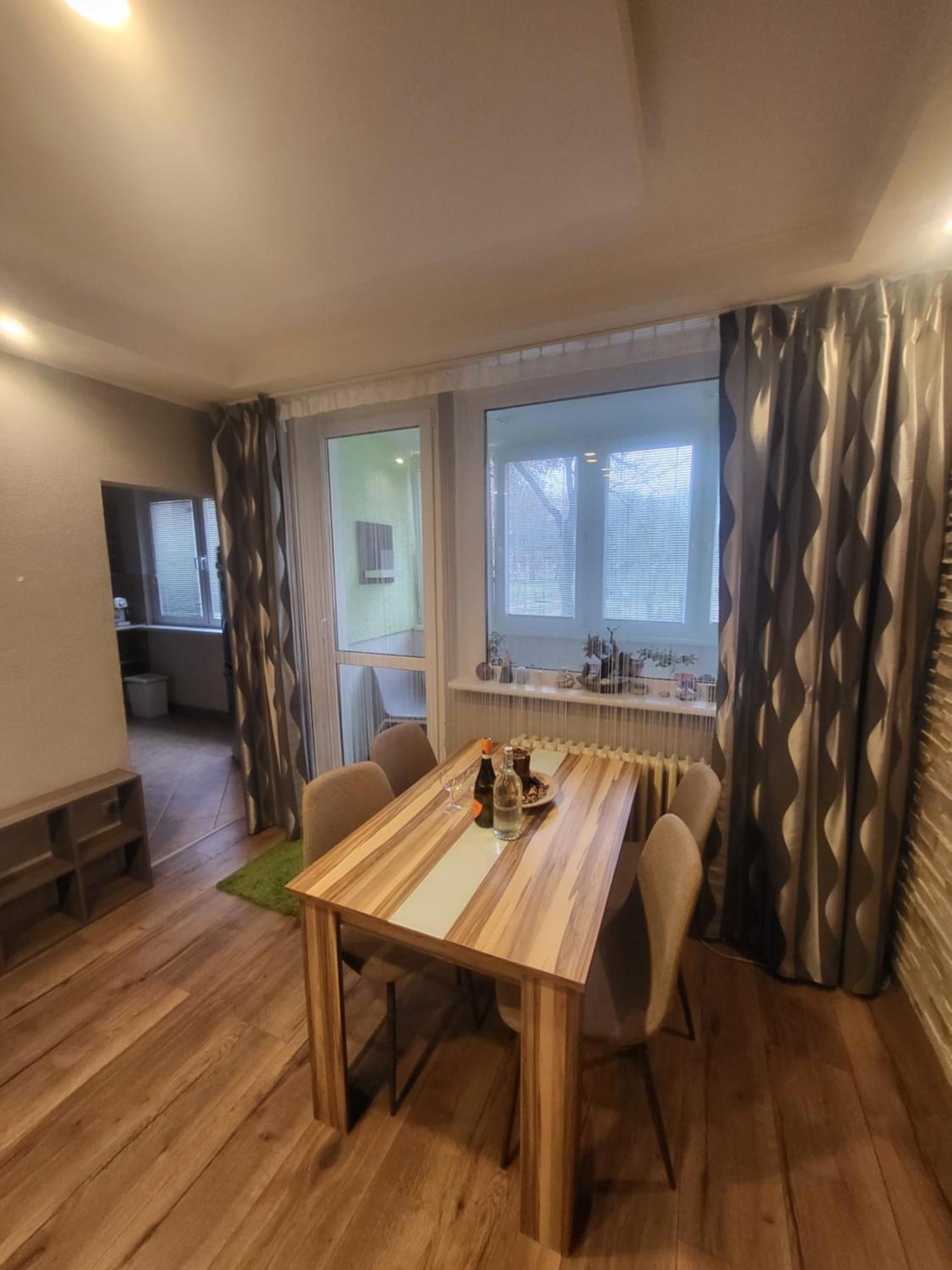 Apartman George บราติสลาวา ภายนอก รูปภาพ